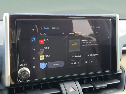 Certified 2025 Toyota RAV4 XLE FWD image 18