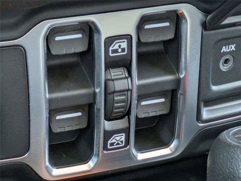 New 2026 Jeep Gladiator Sport AWD/4WD image 23