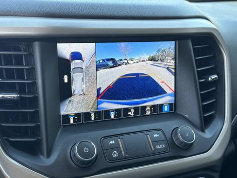 Used 2023 GMC Acadia Denali w/ Denali Technology Package image 29