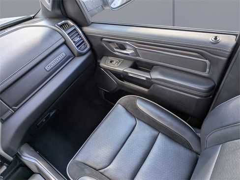 Used 2025 RAM 1500 Laramie image 17