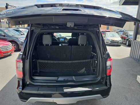 Used 2018 Ford Expedition Limited w/ Equipment Group 301A AWD/4WD image 19