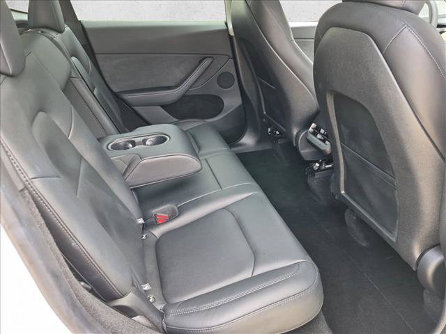 Used 2024 Tesla Model Y Long Range AWD/4WD image 21