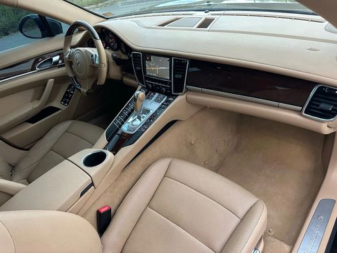 Used 2011 Porsche Panamera S image 35
