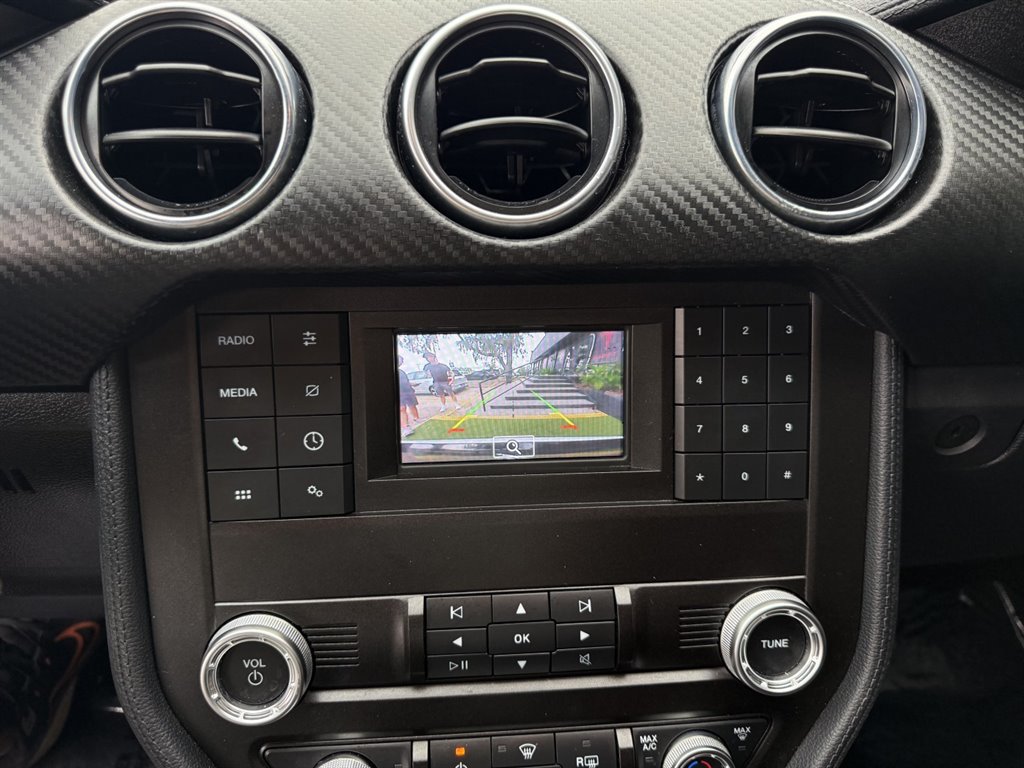 Used 2020 Ford Mustang Coupe RWD image 25