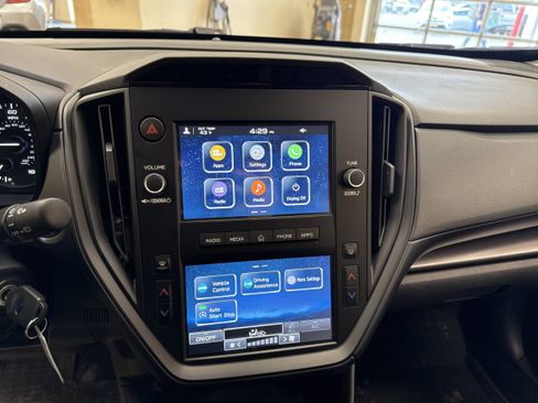 Used 2025 Subaru Impreza 2.0i image 6