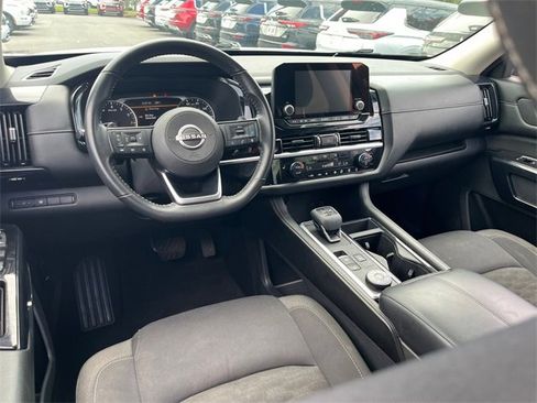 Used 2022 Nissan Pathfinder SV image 27