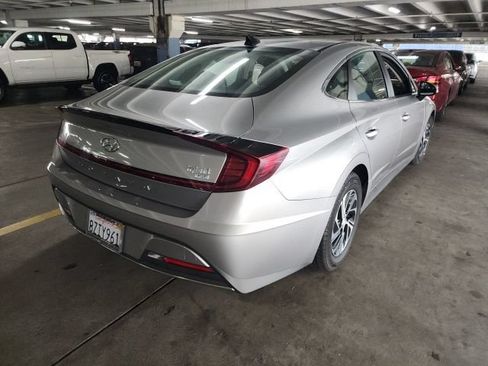 Used 2021 Hyundai Sonata Blue FWD image 2
