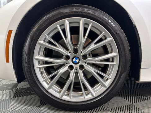 Certified 2024 BMW 330i Sedan w/ Premium Package RWD image 8