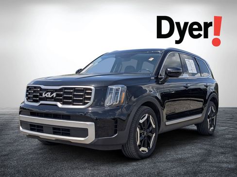 Used 2023 Kia Telluride S FWD image 8