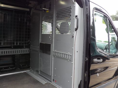 Used 2015 Ford Transit 250 148 Medium Roof RWD image 24