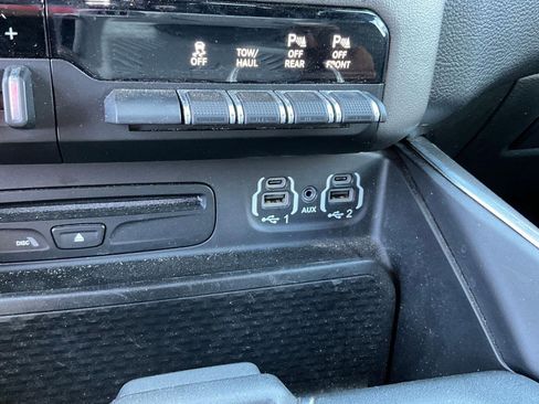 Used 2019 RAM 1500 Big Horn AWD/4WD image 15