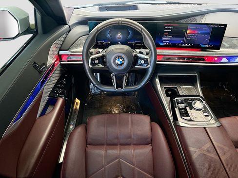 Used 2023 BMW 760i xDrive w/ Executive Package AWD/4WD image 19