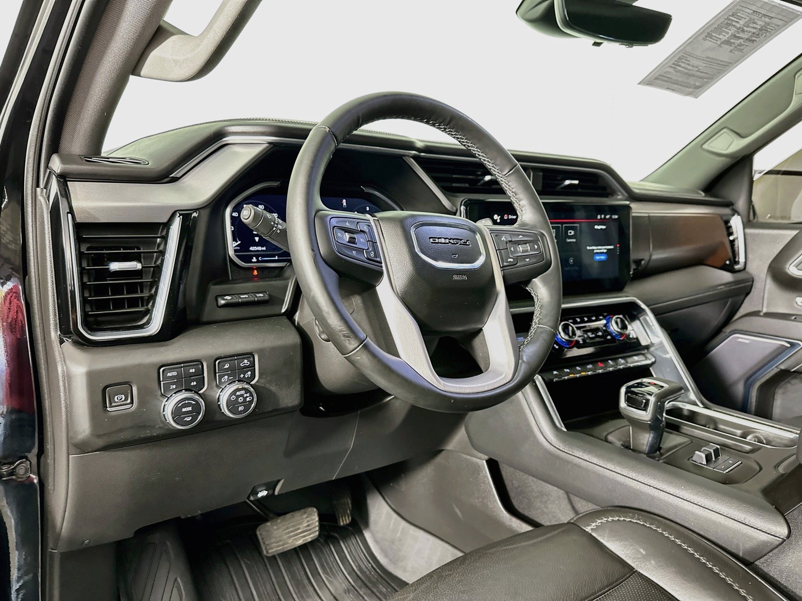 Used 2023 GMC Sierra 1500 Denali w/ Denali Reserve Package AWD/4WD image 10