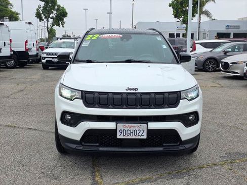 Certified 2022 Jeep Compass Latitude FWD image 2