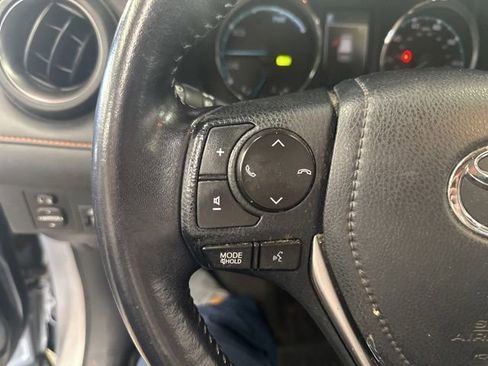 Used 2017 Toyota RAV4 SE AWD/4WD image 6