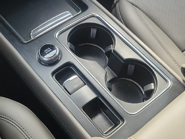 Used 2024 Lincoln Corsair AWD w/ Equipment Group 101A image 21