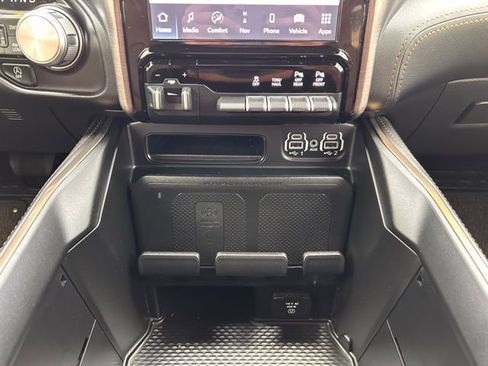 Used 2024 RAM 1500 Limited image 24