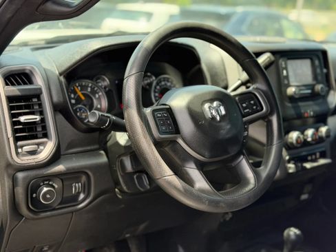 Used 2021 RAM 3500 Tradesman w/ Chrome Appearance Group AWD/4WD image 12