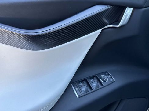 Used 2020 Tesla Model X Performance image 10