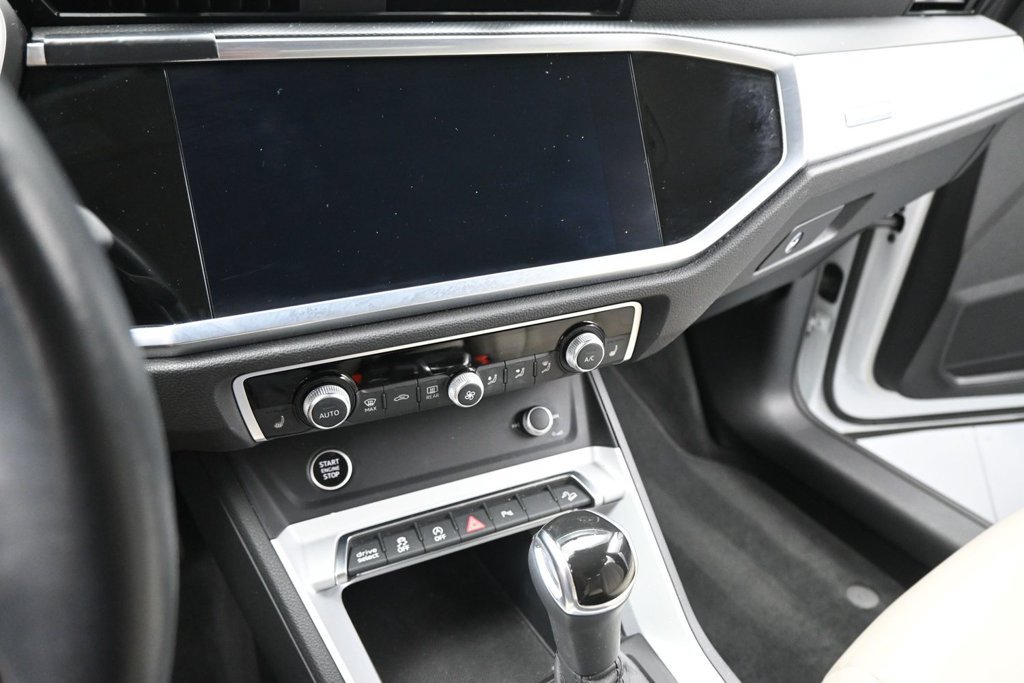 Used 2021 Audi Q3 2.0T Premium w/ Convenience Package AWD/4WD image 13