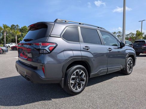 Certified 2025 Subaru Forester Premium AWD/4WD image 4