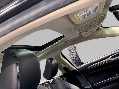 Used 2020 Ford Fusion SEL FWD image 4