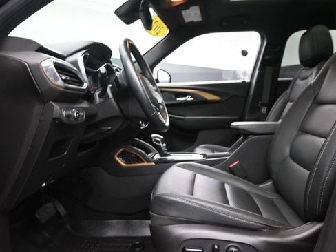 Used 2021 Chevrolet TrailBlazer ACTIV w/ Sun and Liftgate Package AWD/4WD image 17