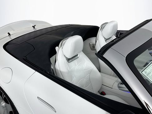 New 2026 Mercedes-Benz Maybach SL 680 image 24