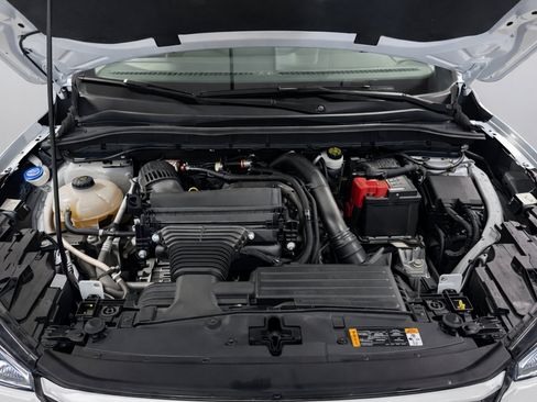 Used 2025 Ford Escape Platinum image 11