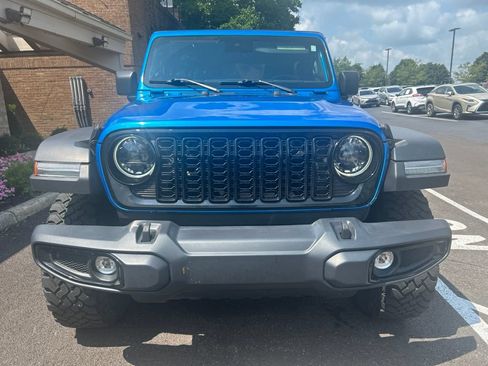 Used 2024 Jeep Wrangler Sport AWD/4WD image 3