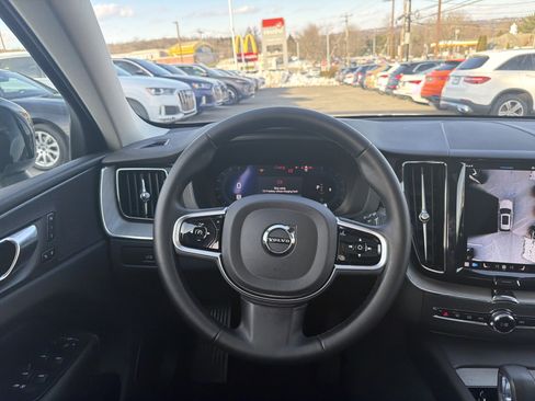 Certified 2025 Volvo XC60 B5 Plus AWD/4WD image 9