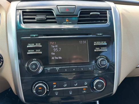 Used 2015 Nissan Altima 2.5 S w/ Power Driver Seat Package FWD image 19