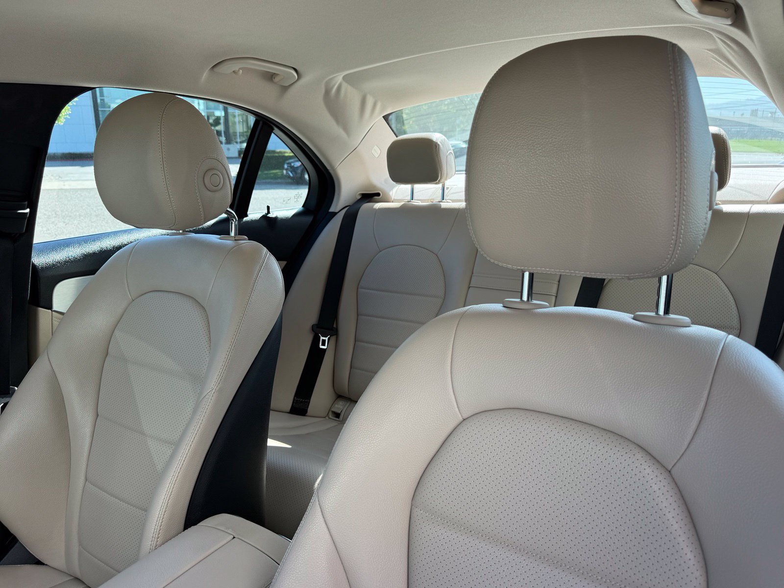 Used 2015 Mercedes-Benz C 300 4MATIC Sedan image 25