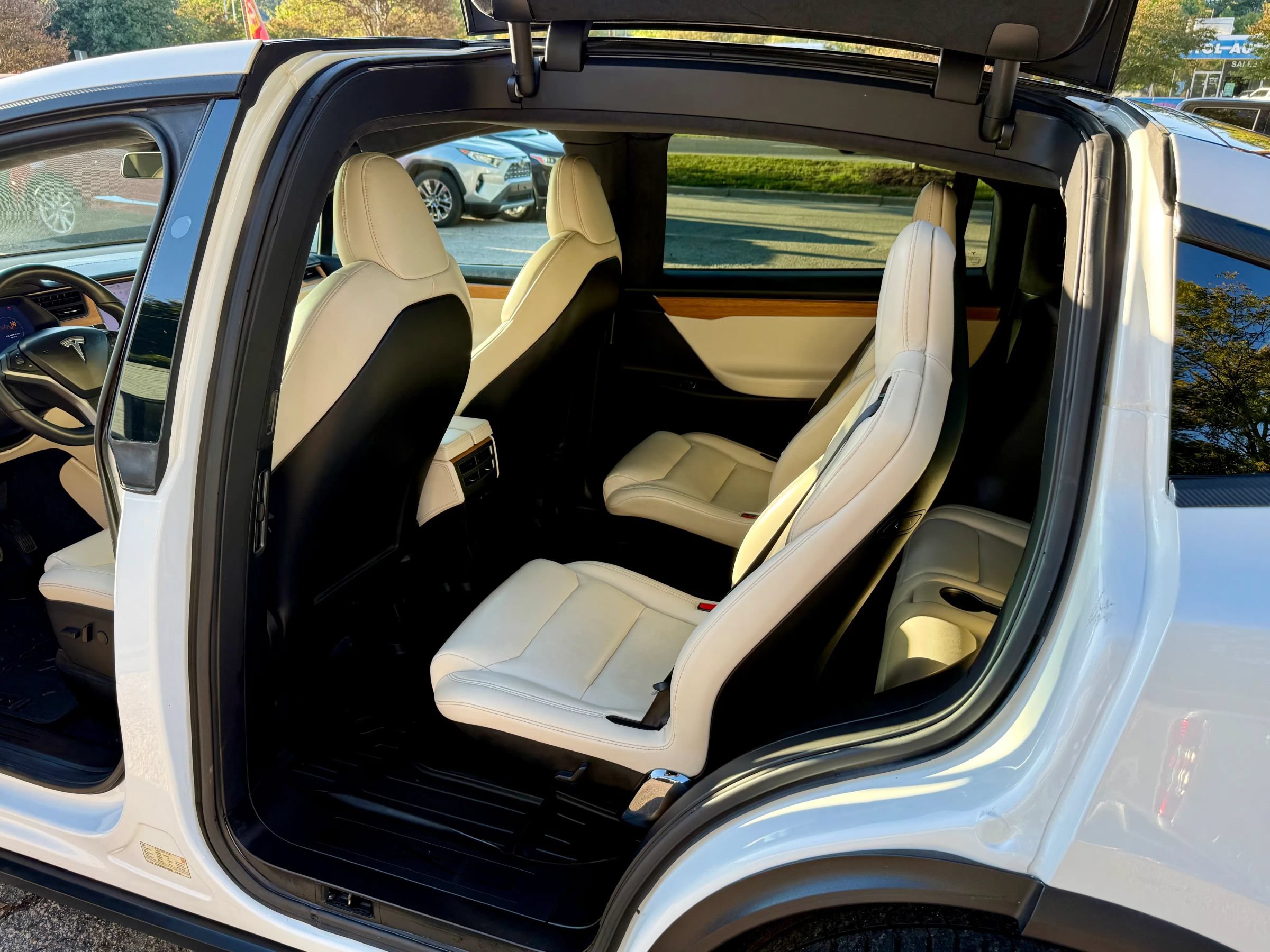 Used 2020 Tesla Model X AWD/4WD image 10