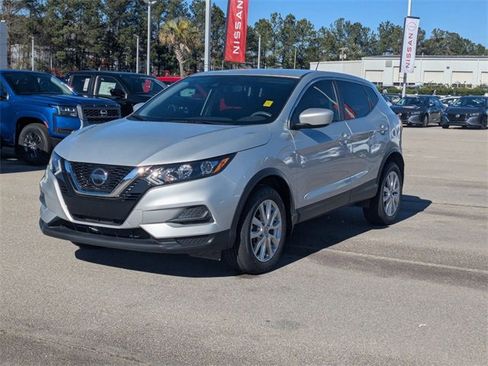 Used 2021 Nissan Rogue Sport S image 7