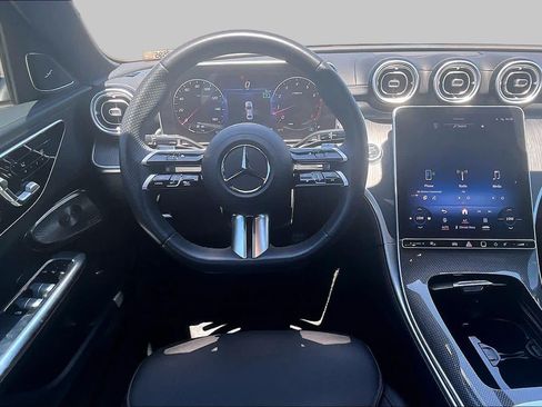 Used 2023 Mercedes-Benz C 300 Sedan image 5
