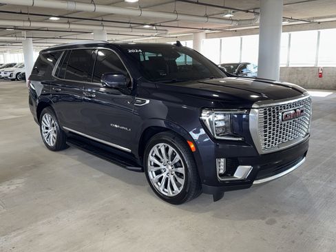 Used 2024 GMC Yukon Denali w/ Advanced Technology Package image 1