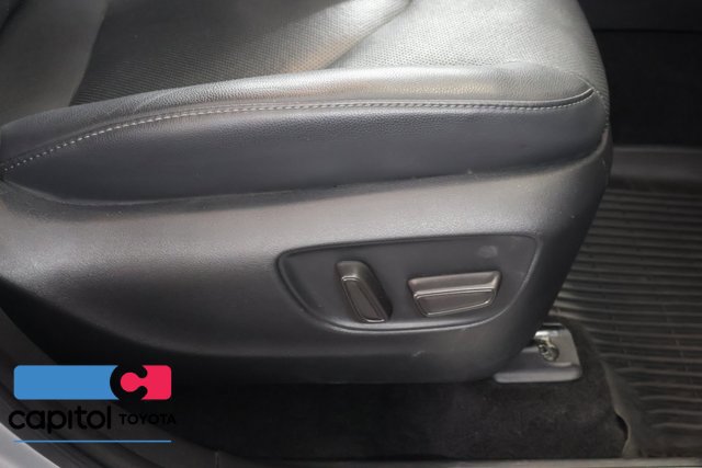 Used 2022 Toyota Highlander Limited AWD/4WD image 31