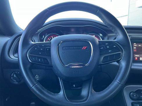 Used 2023 Dodge Challenger SXT image 22