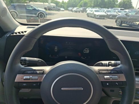 Certified 2024 Hyundai Kona SEL AWD/4WD image 18