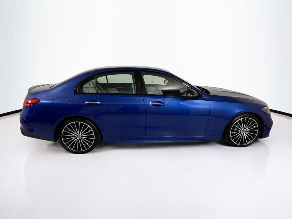 Used 2025 Mercedes-Benz C 300 Sedan image 4
