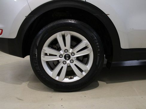 Used 2019 Kia Sportage LX image 13