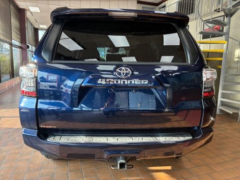 Used 2020 Toyota 4Runner SR5 image 11