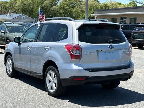 Used 2015 Subaru Forester 2.5i Limited AWD/4WD image 5