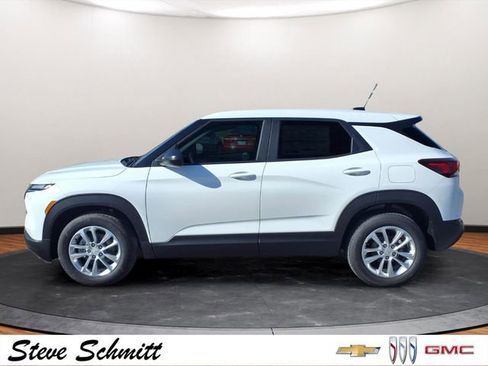 New 2026 Chevrolet TrailBlazer LS w/ LS Convenience Package image 2