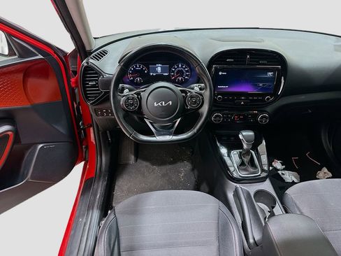 Used 2022 Kia Soul Turbo FWD image 23