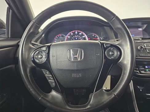 Used 2017 Honda Accord Sport image 23