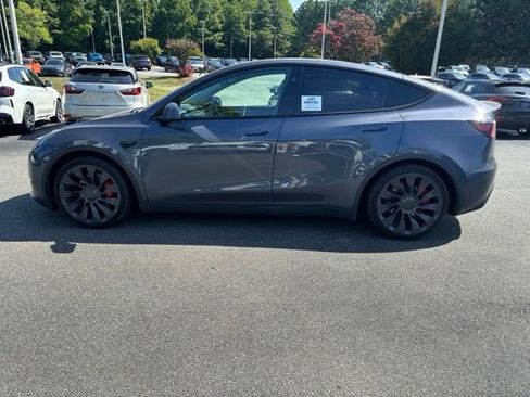 Used 2023 Tesla Model Y Performance AWD/4WD image 10
