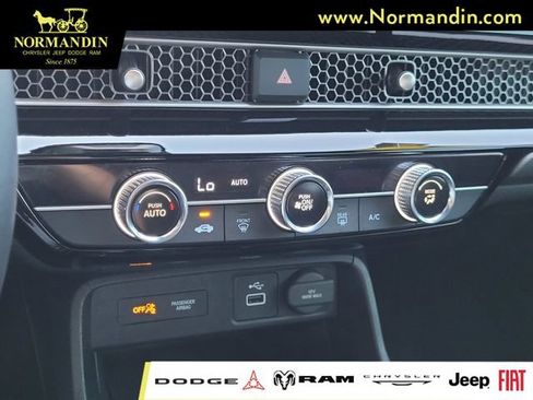 Used 2023 Honda Civic Sport image 11