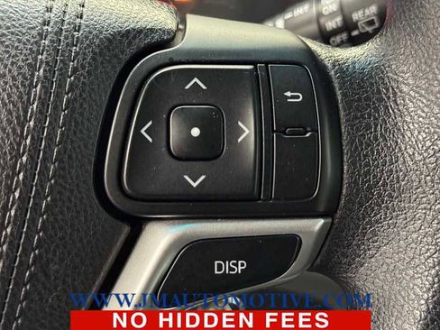 Used 2017 Toyota Sienna LE FWD image 43